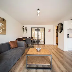 https://excellent-beach-apartments.zandvoort-hotels.com